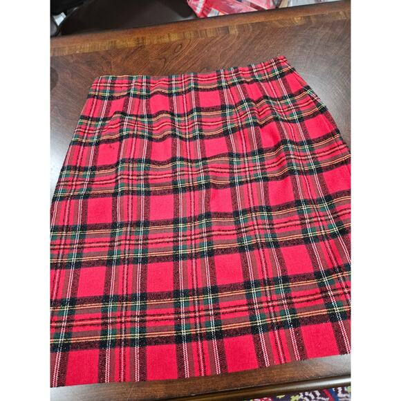 Talbots Red Tartan Plaid Holiday Skirt Wool Blend Classic Preppy Size 8 - Picture 7 of 9